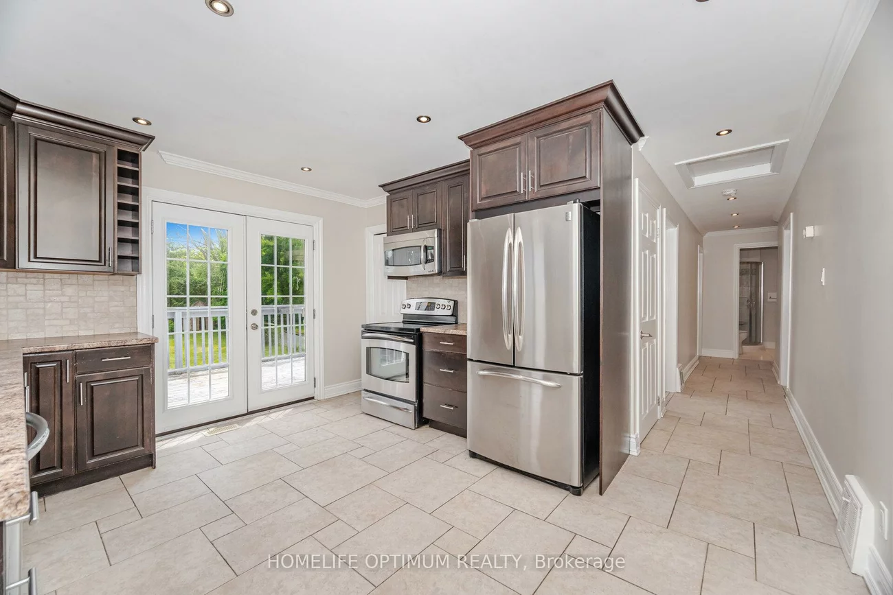 128, Eagle, Central Newmarket, Newmarket