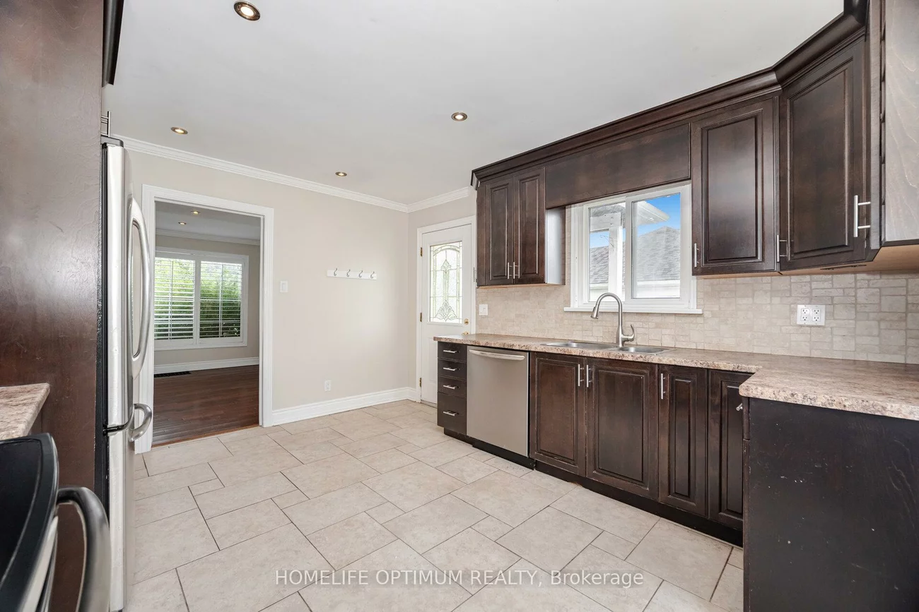128, Eagle, Central Newmarket, Newmarket