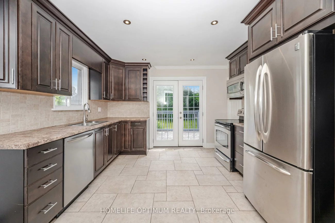128, Eagle, Central Newmarket, Newmarket