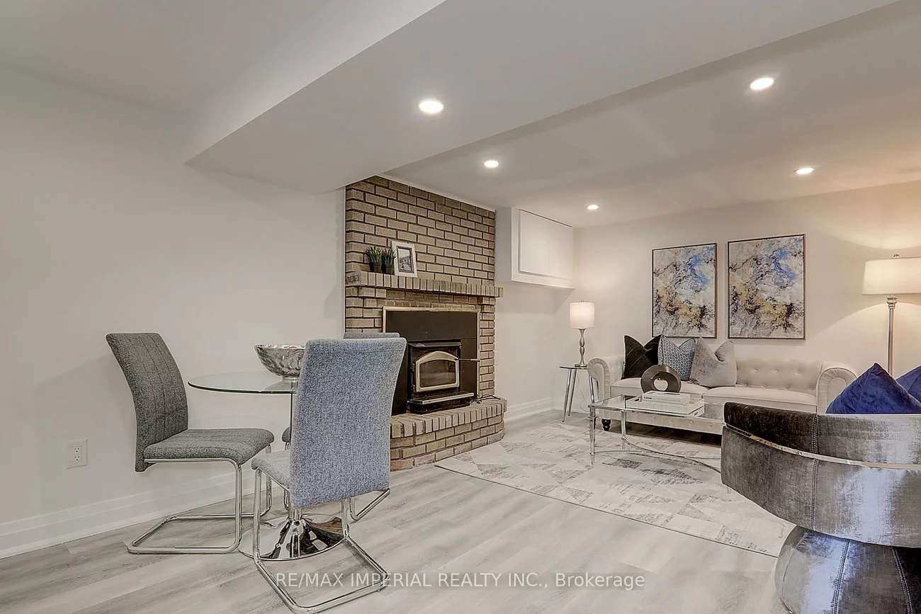 98, Belfry, Huron Heights-Leslie Valley, Newmarket