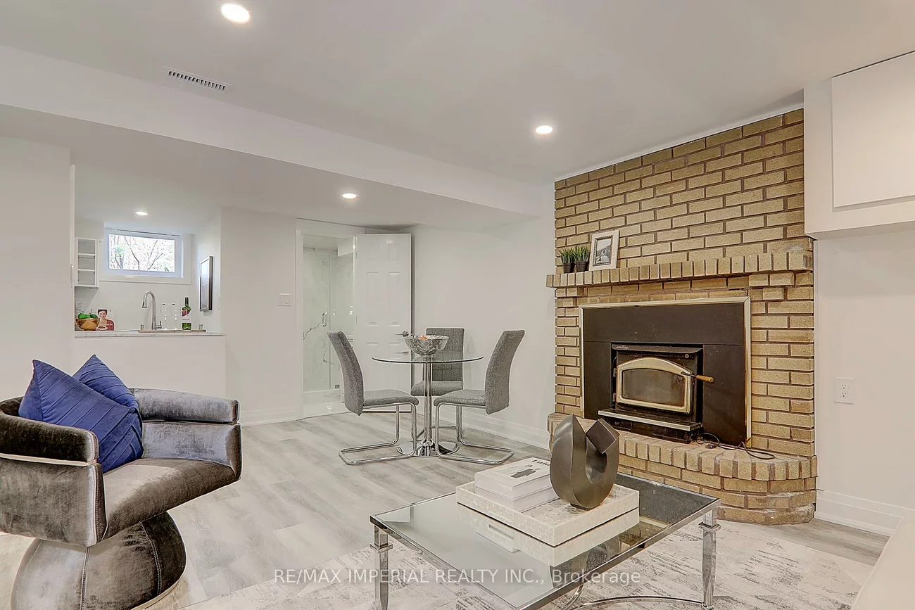 98, Belfry, Huron Heights-Leslie Valley, Newmarket