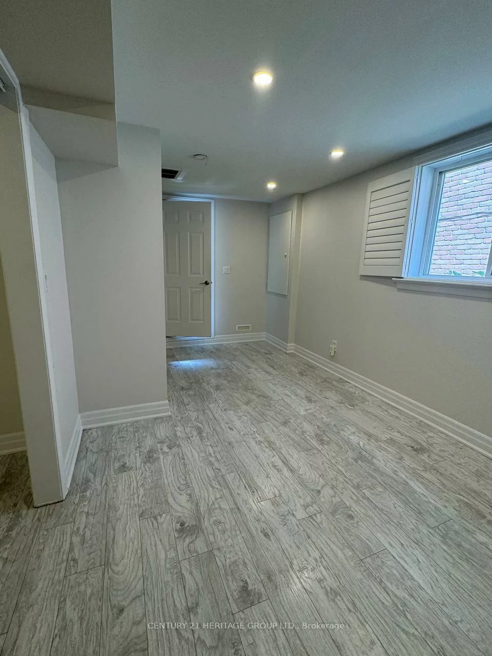 490, Cody, Central Newmarket, Newmarket