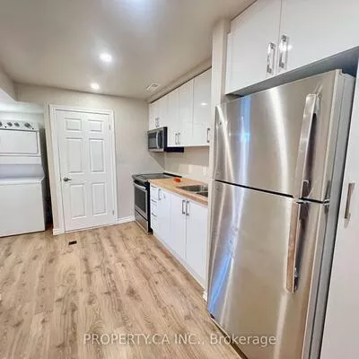 205, Talbot, Central Newmarket, Newmarket