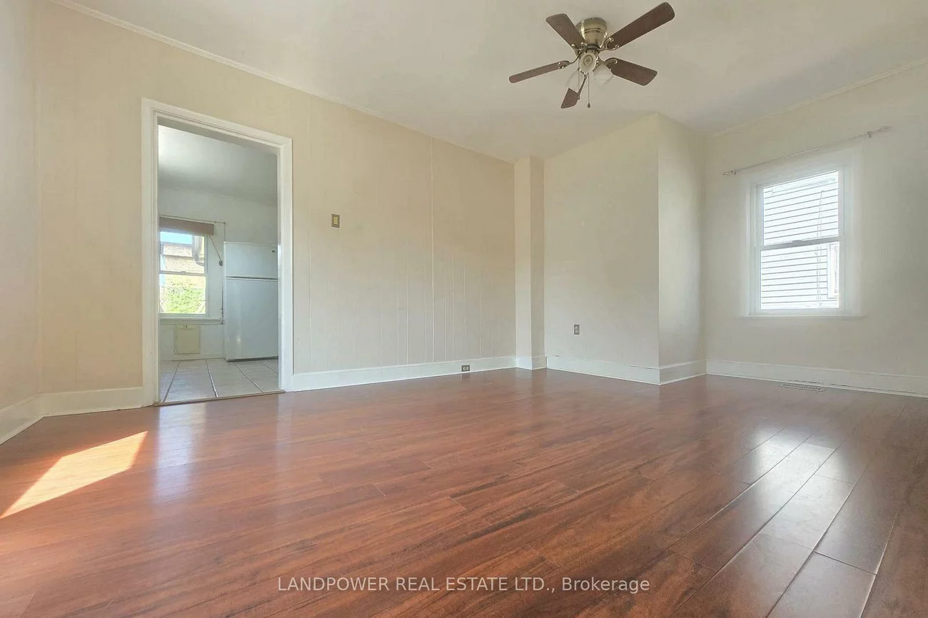 451, Ontario, Central Newmarket, Newmarket