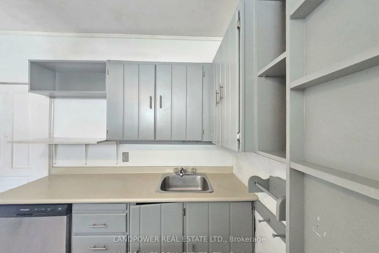 451, Ontario, Central Newmarket, Newmarket
