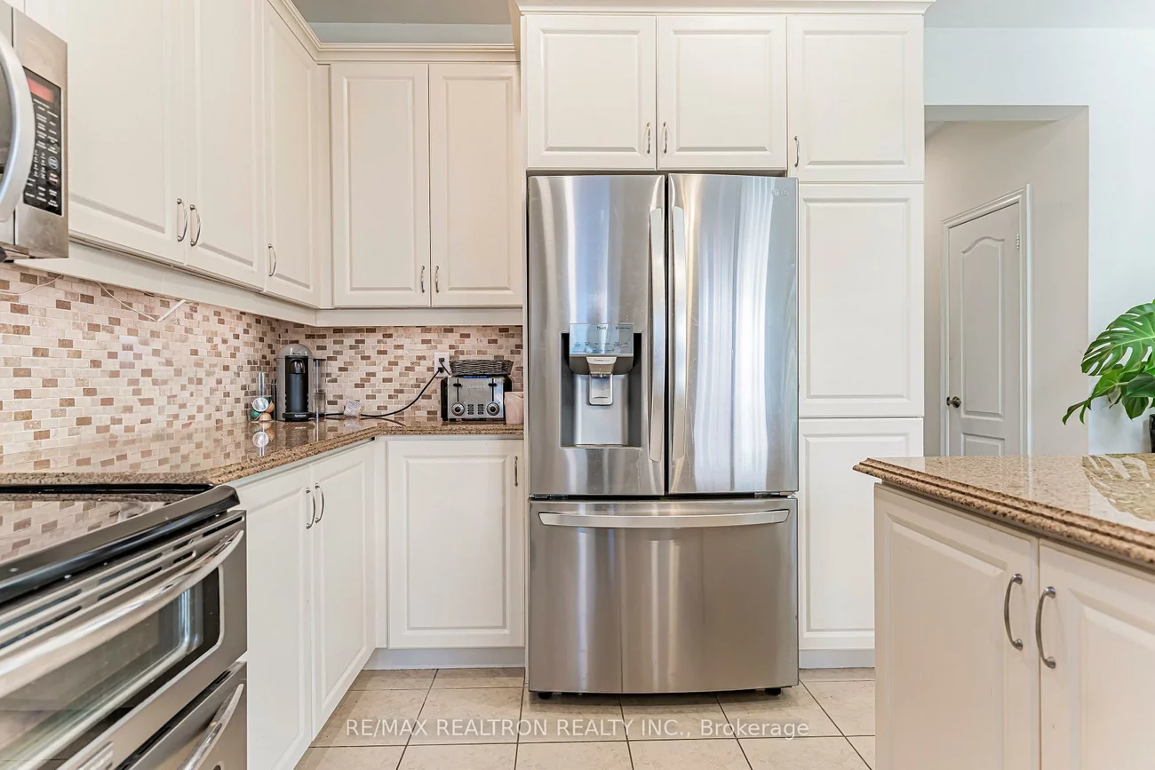 388, Kwapis, Woodland Hill, Newmarket
