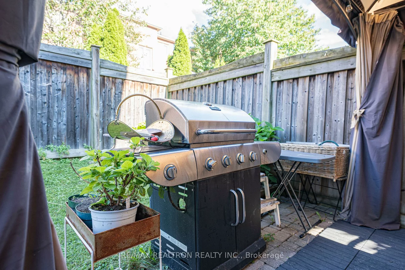 388, Kwapis, Woodland Hill, Newmarket