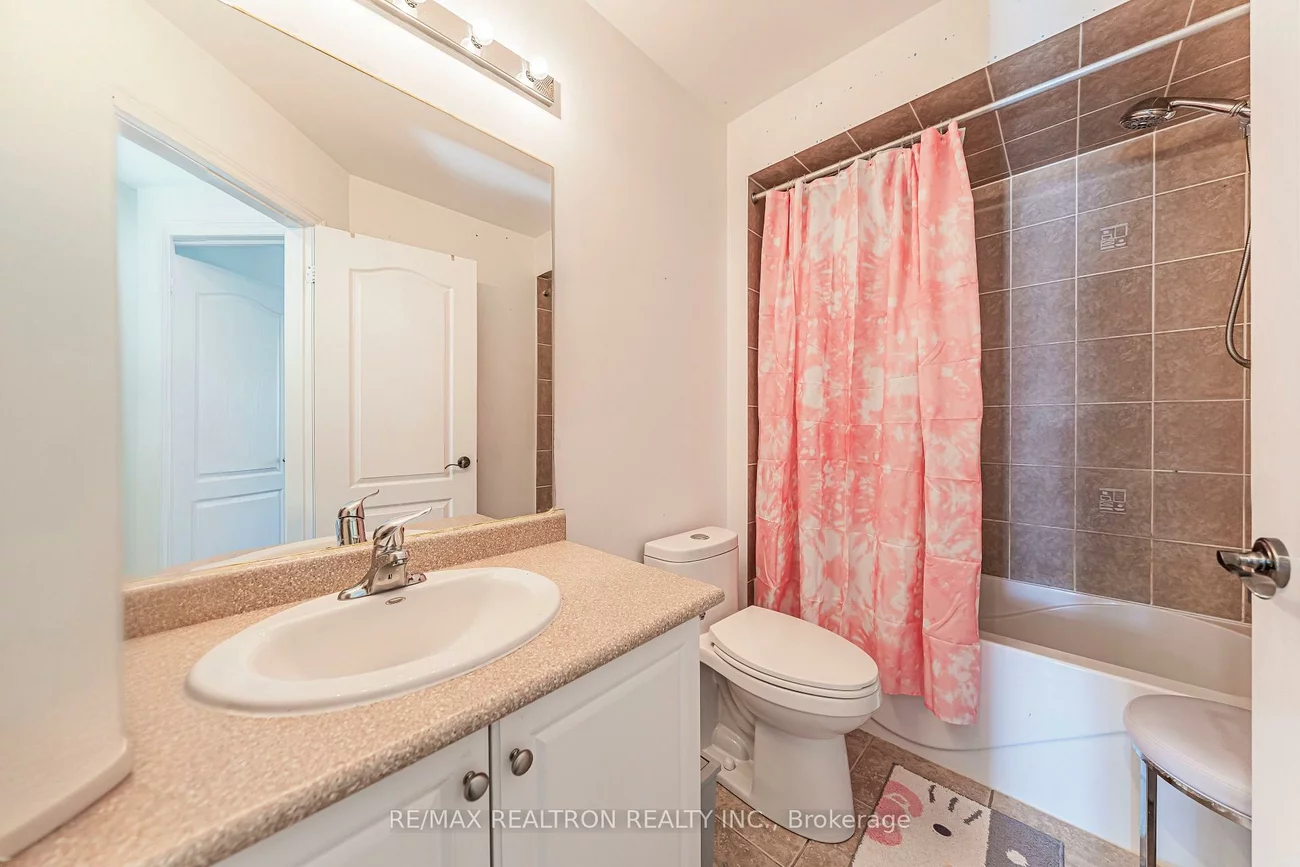 388, Kwapis, Woodland Hill, Newmarket