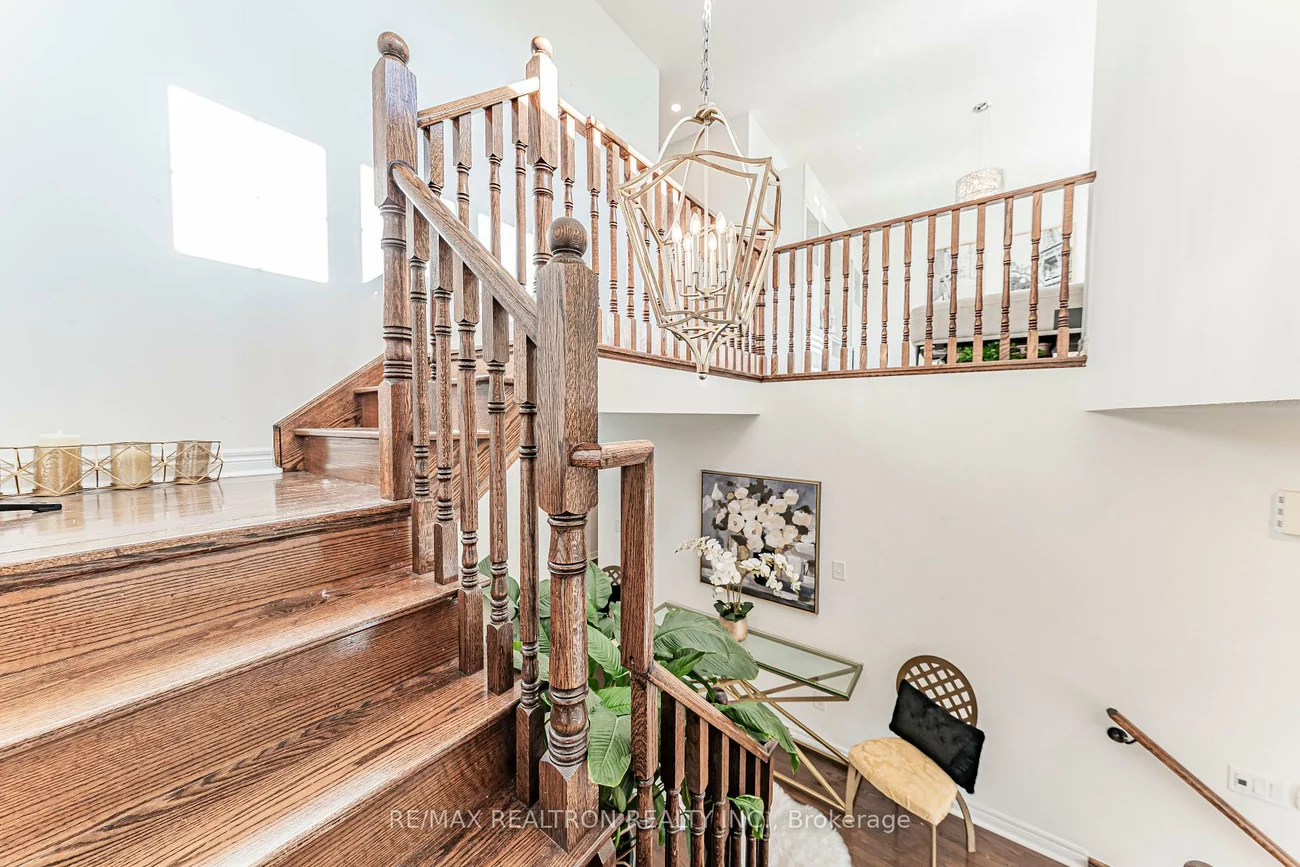 388, Kwapis, Woodland Hill, Newmarket