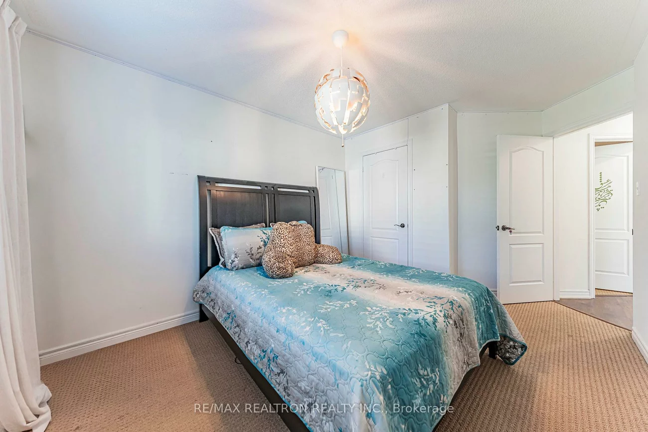 388, Kwapis, Woodland Hill, Newmarket