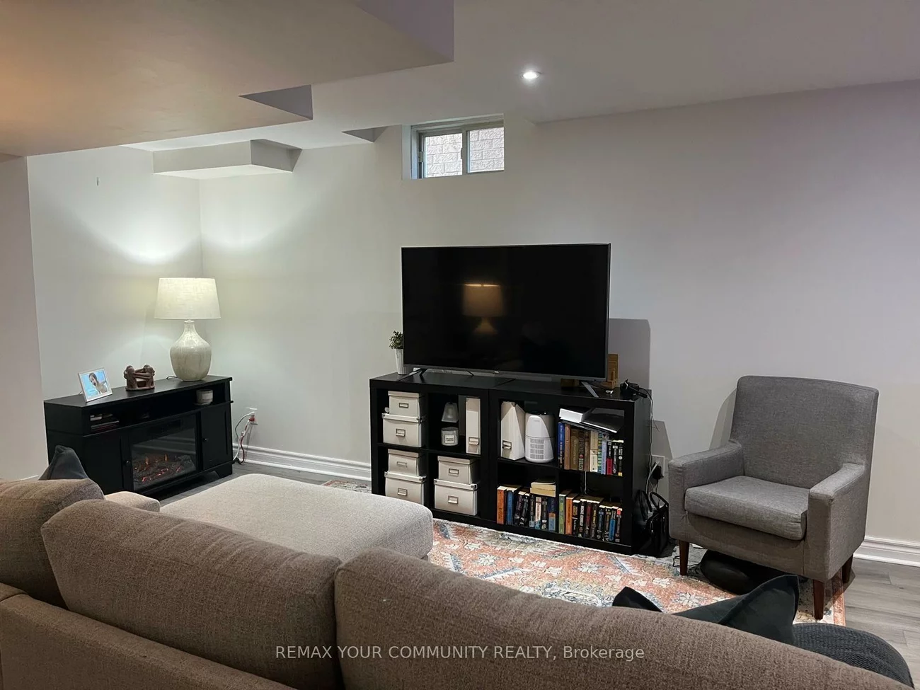 375, Woodfern, Woodland Hill, Newmarket