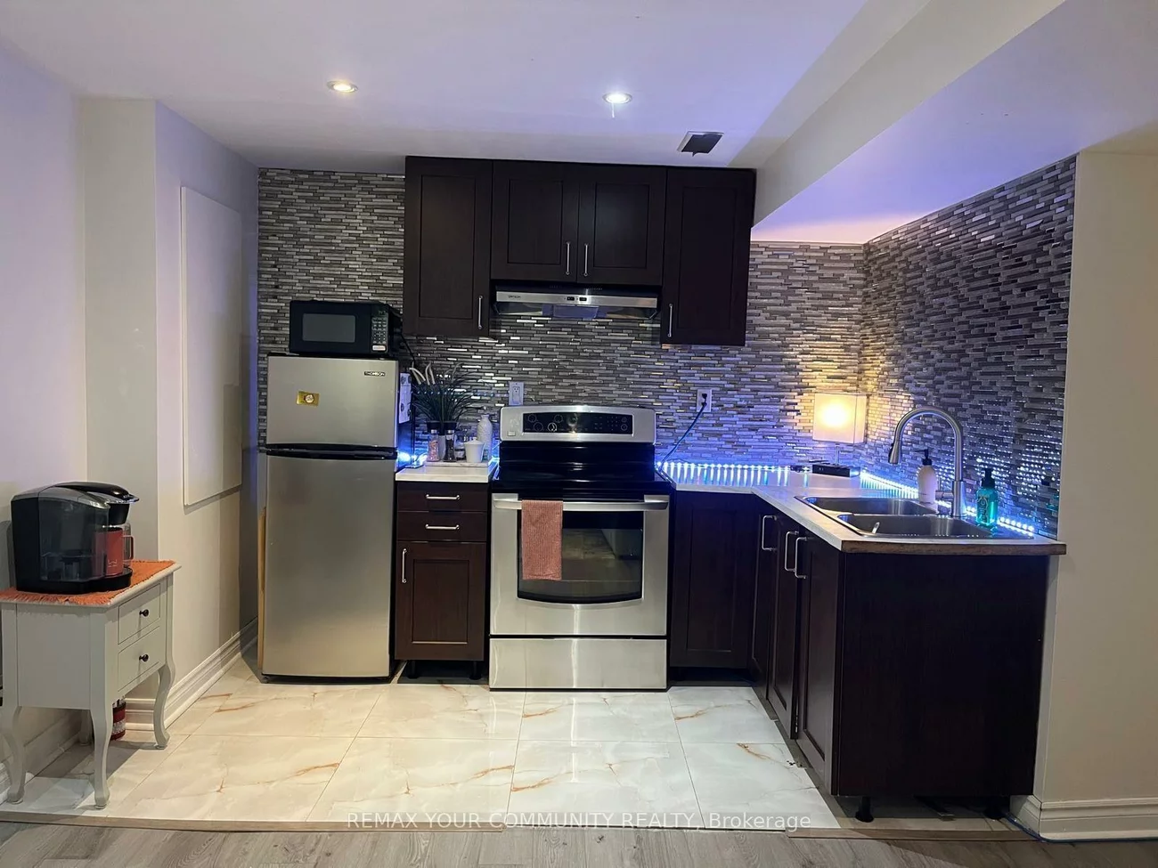375, Woodfern, Woodland Hill, Newmarket