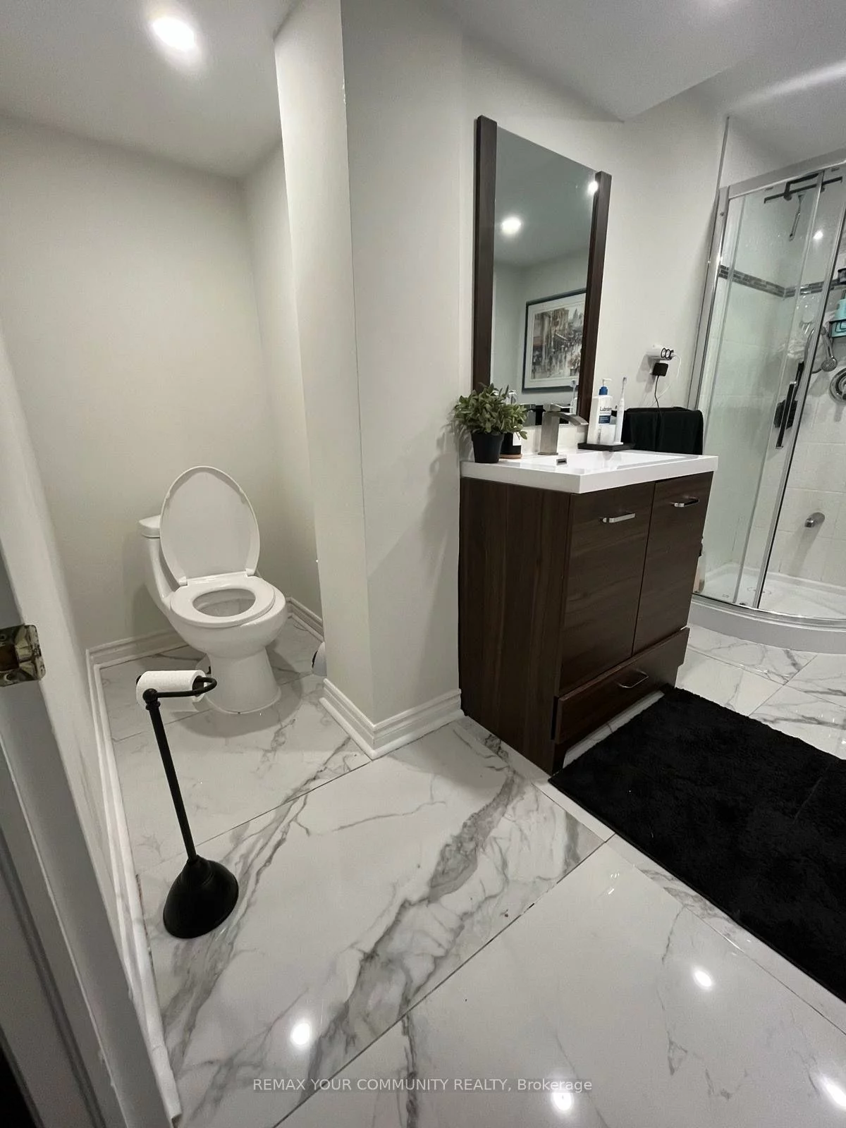 375, Woodfern, Woodland Hill, Newmarket