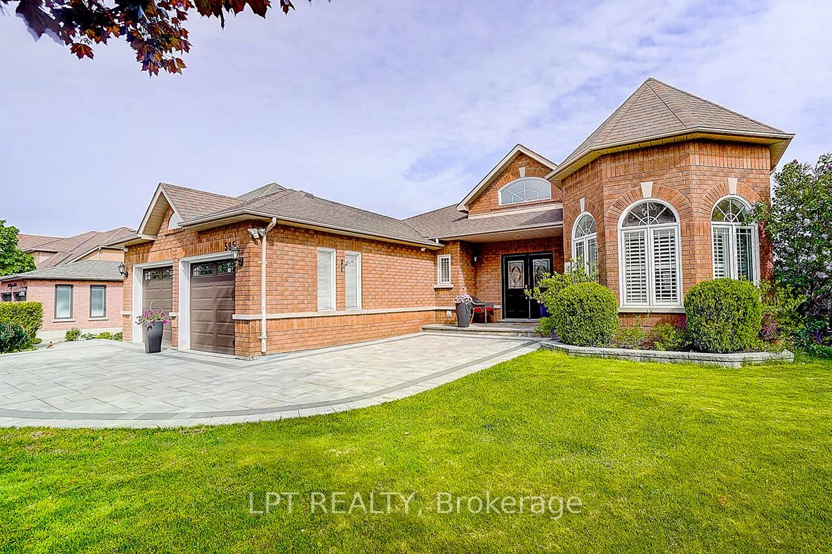 585, Holgate, Stonehaven-Wyndham, Newmarket