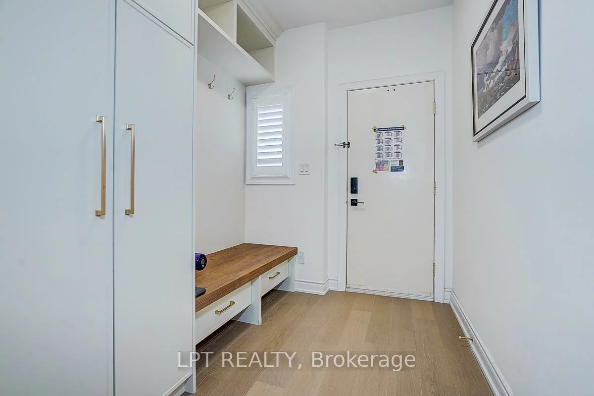 585, Holgate, Stonehaven-Wyndham, Newmarket