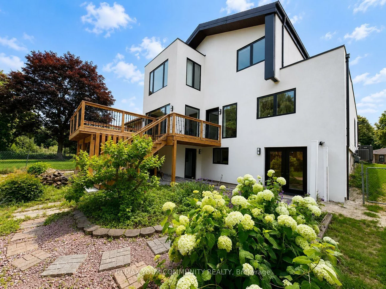 969, Wildwood, Gorham-College Manor, Newmarket