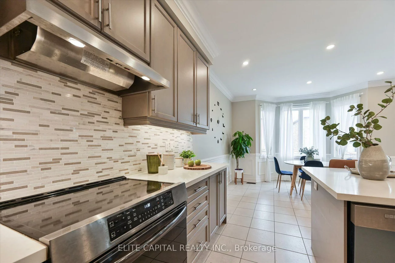 1208, Atkins, Stonehaven-Wyndham, Newmarket