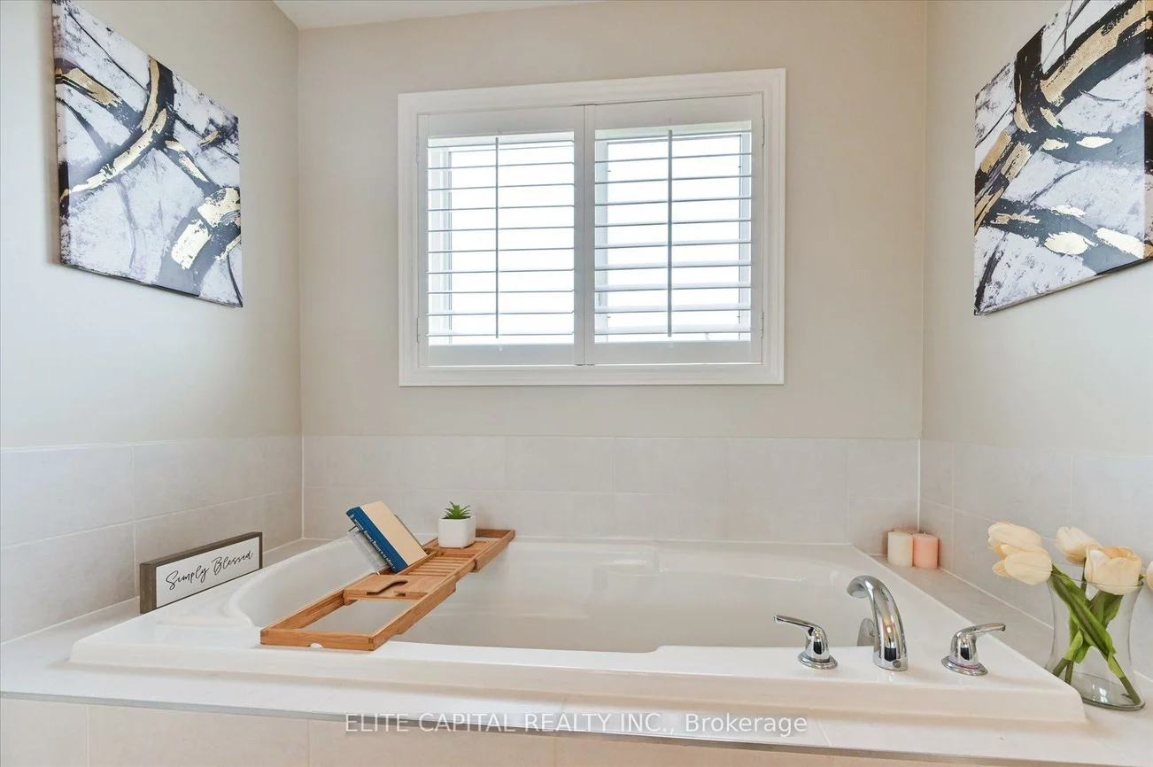 1208, Atkins, Stonehaven-Wyndham, Newmarket