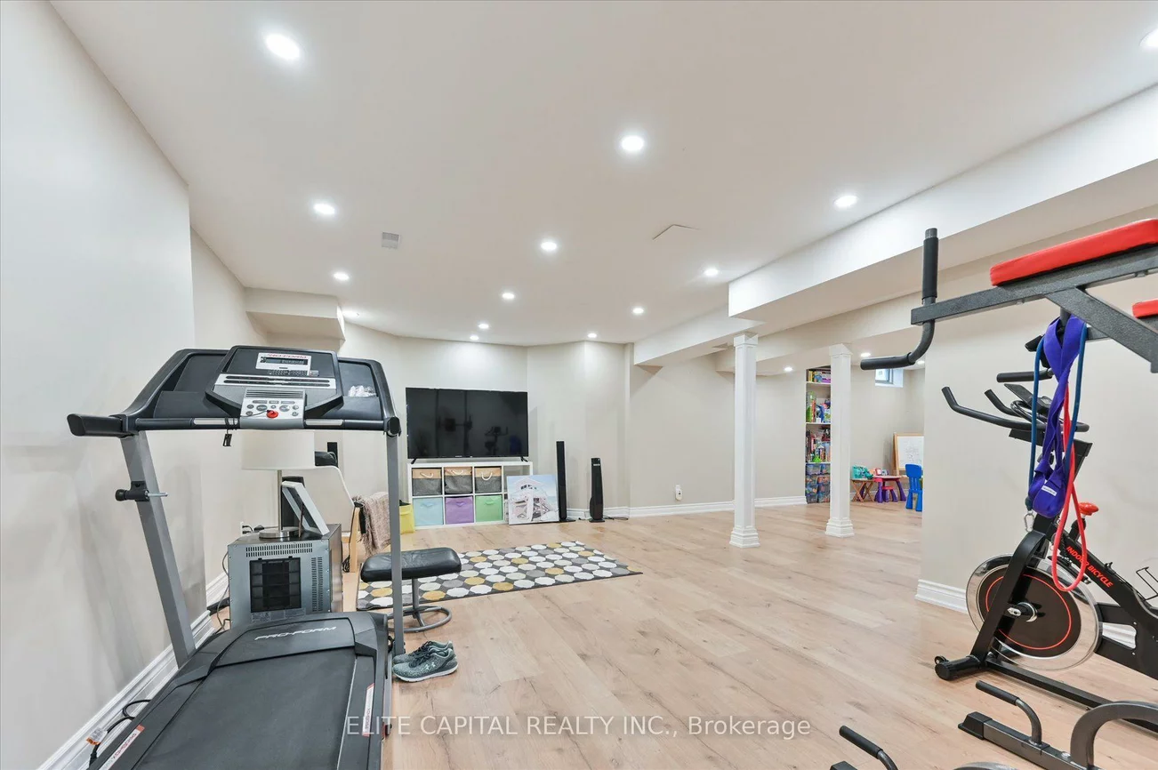 1208, Atkins, Stonehaven-Wyndham, Newmarket