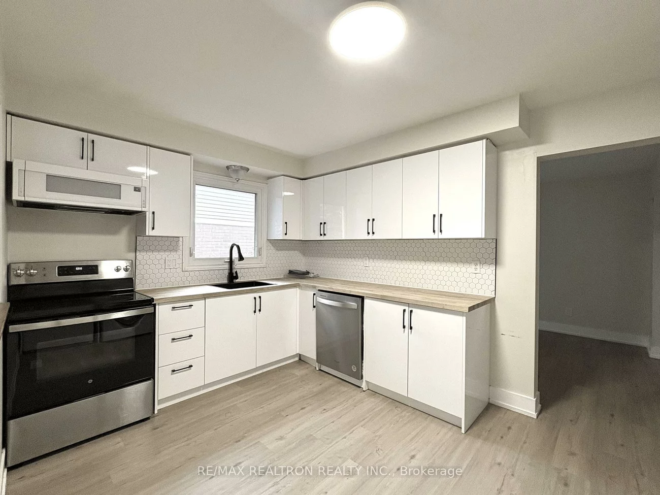 296, John Bowser, Glenway Estates, Newmarket