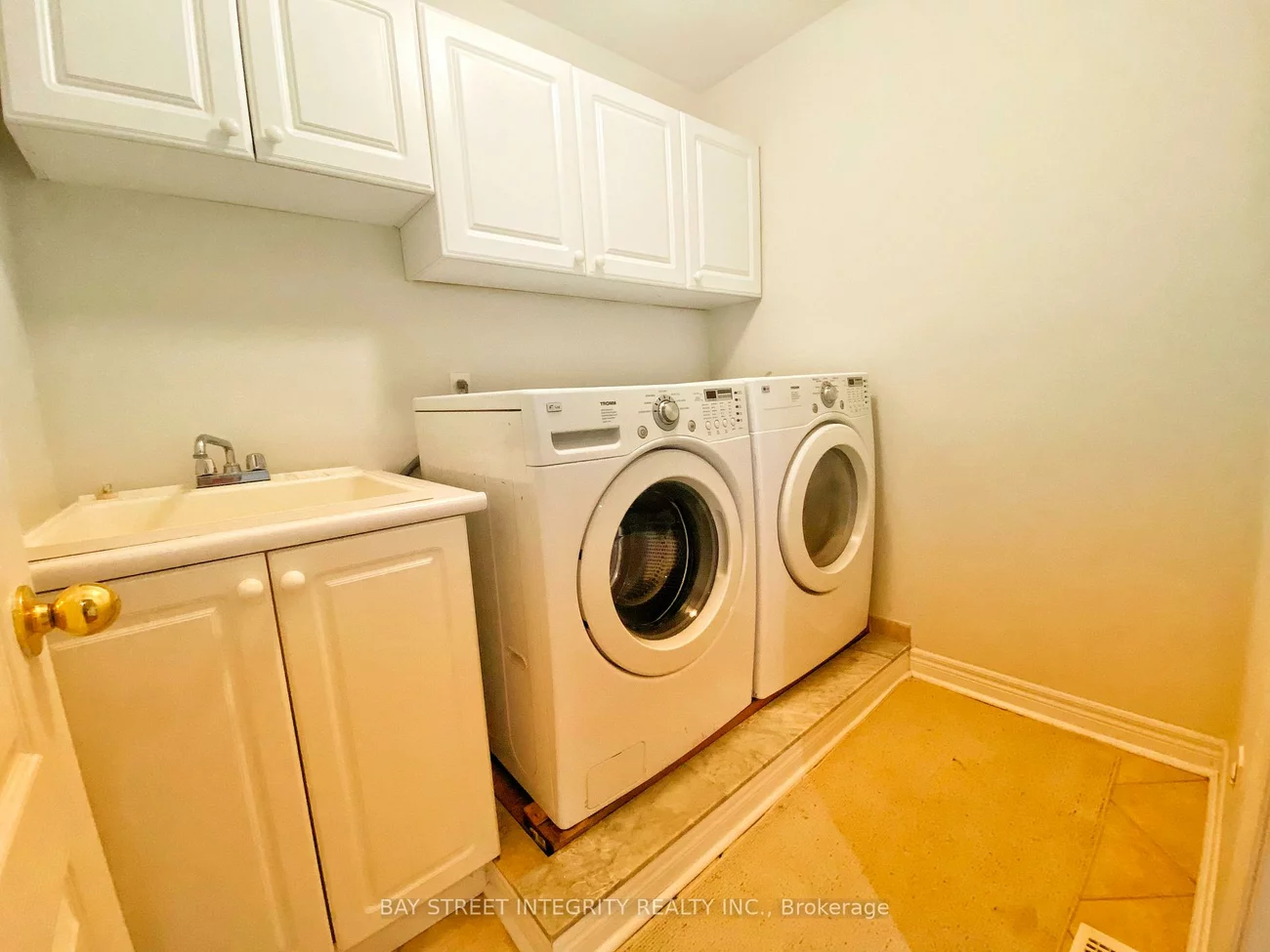 Main 114, Red River, Woodland Hill, Newmarket