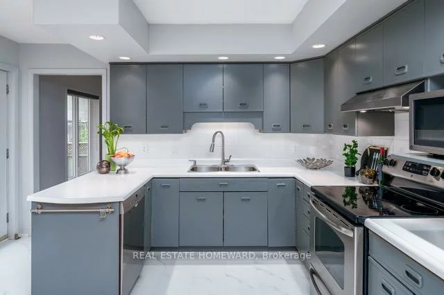145, Carlson, Gorham-College Manor, Newmarket