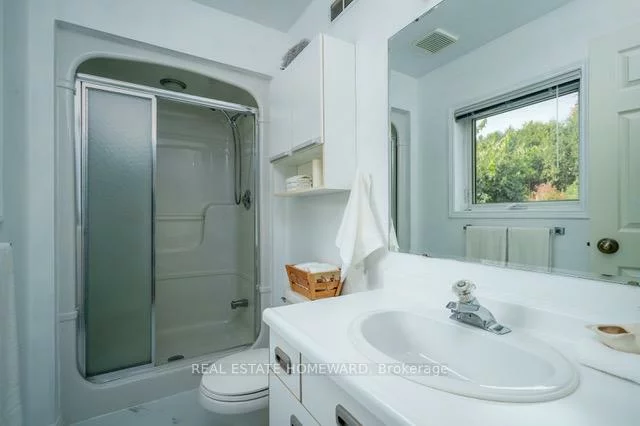 145, Carlson, Gorham-College Manor, Newmarket
