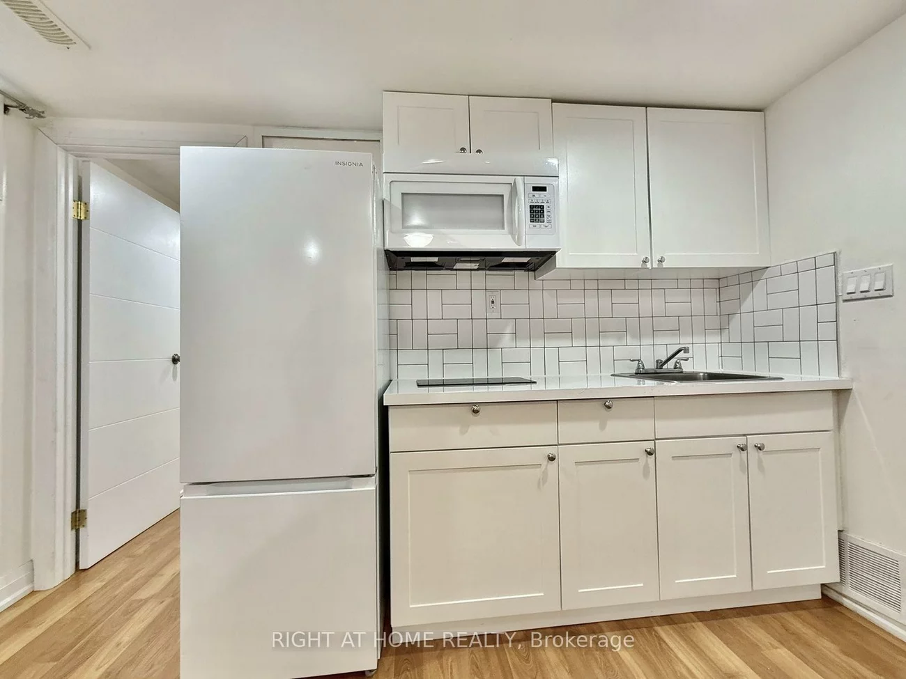 116, Cherrywood, Bristol-London, Newmarket