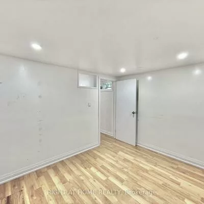 116, Cherrywood, Bristol-London, Newmarket