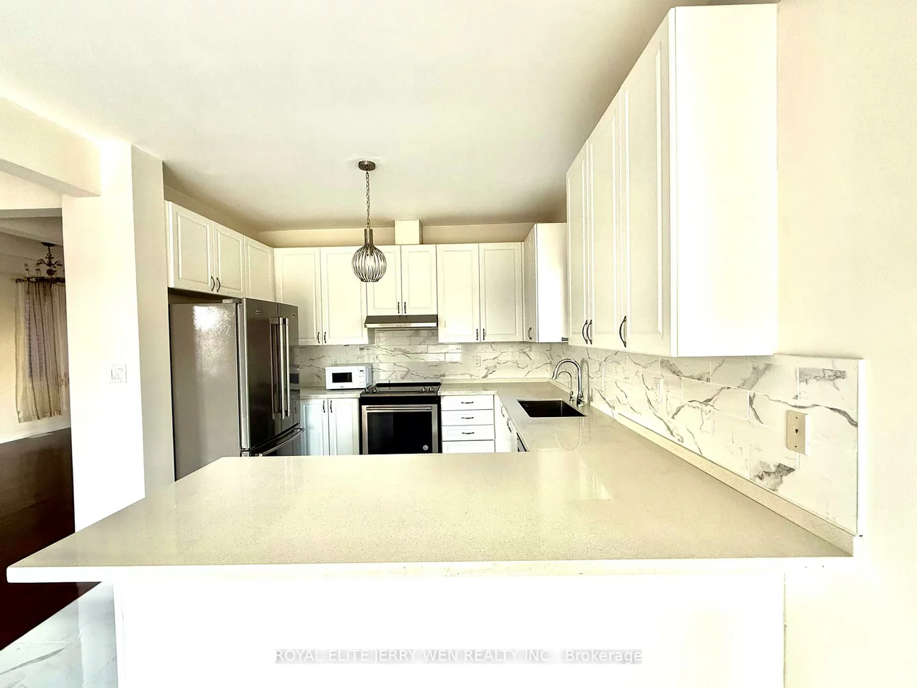 13, Herefordshire, Woodland Hill, Newmarket