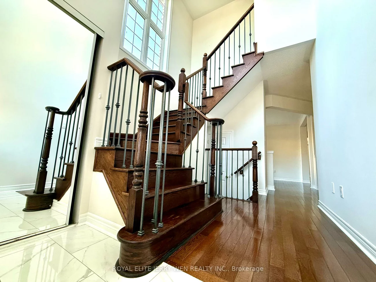 13, Herefordshire, Woodland Hill, Newmarket