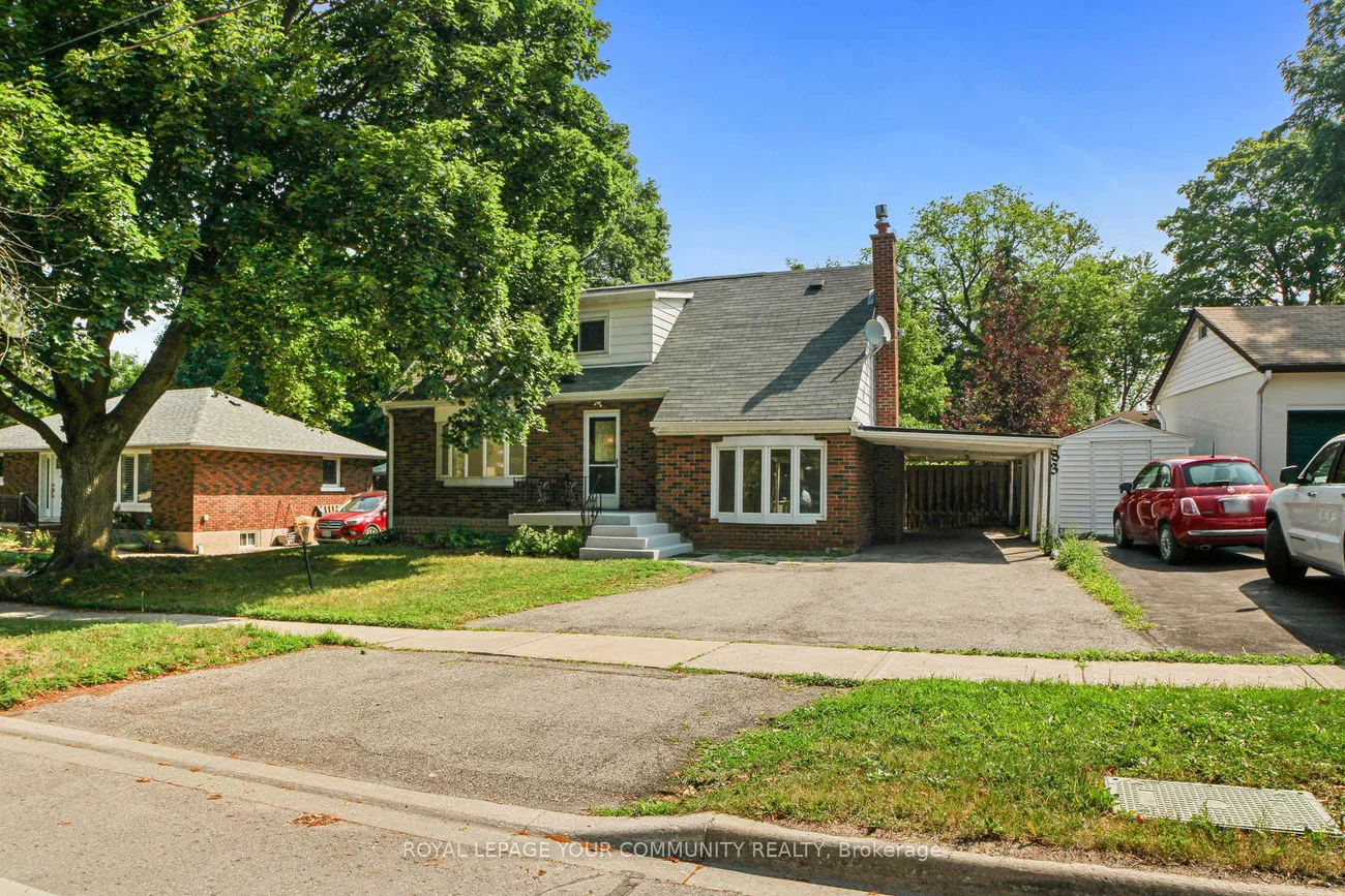 83, Lundy's, Huron Heights-Leslie Valley, Newmarket