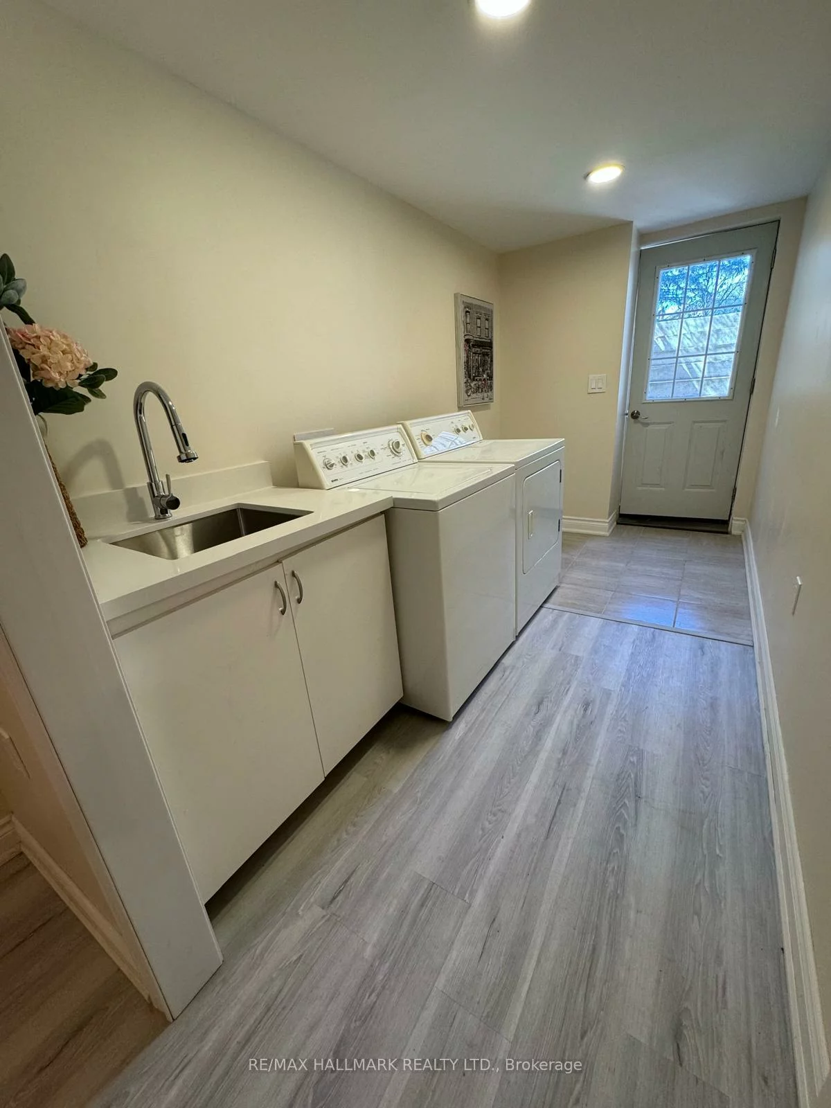 248, Crossland, Glenway Estates, Newmarket