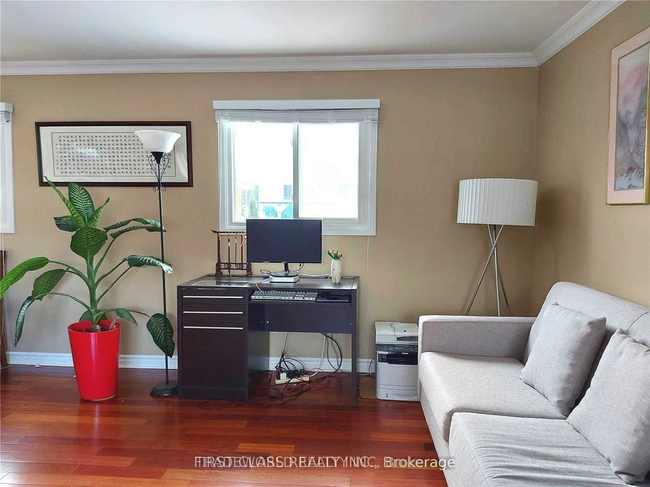 880, Leslie Valley, Huron Heights-Leslie Valley, Newmarket