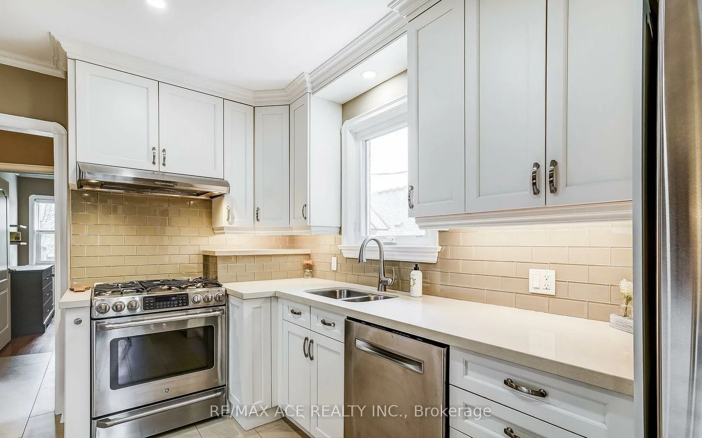 664, Gorham, Gorham-College Manor, Newmarket