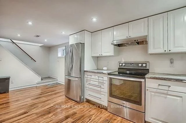 43, Boothbay, Central Newmarket, Newmarket
