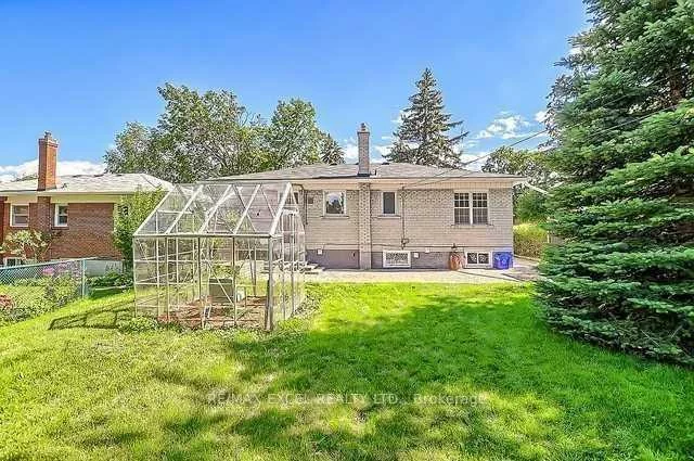 43, Boothbay, Central Newmarket, Newmarket