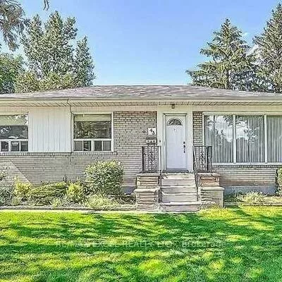 43, Boothbay, Central Newmarket, Newmarket