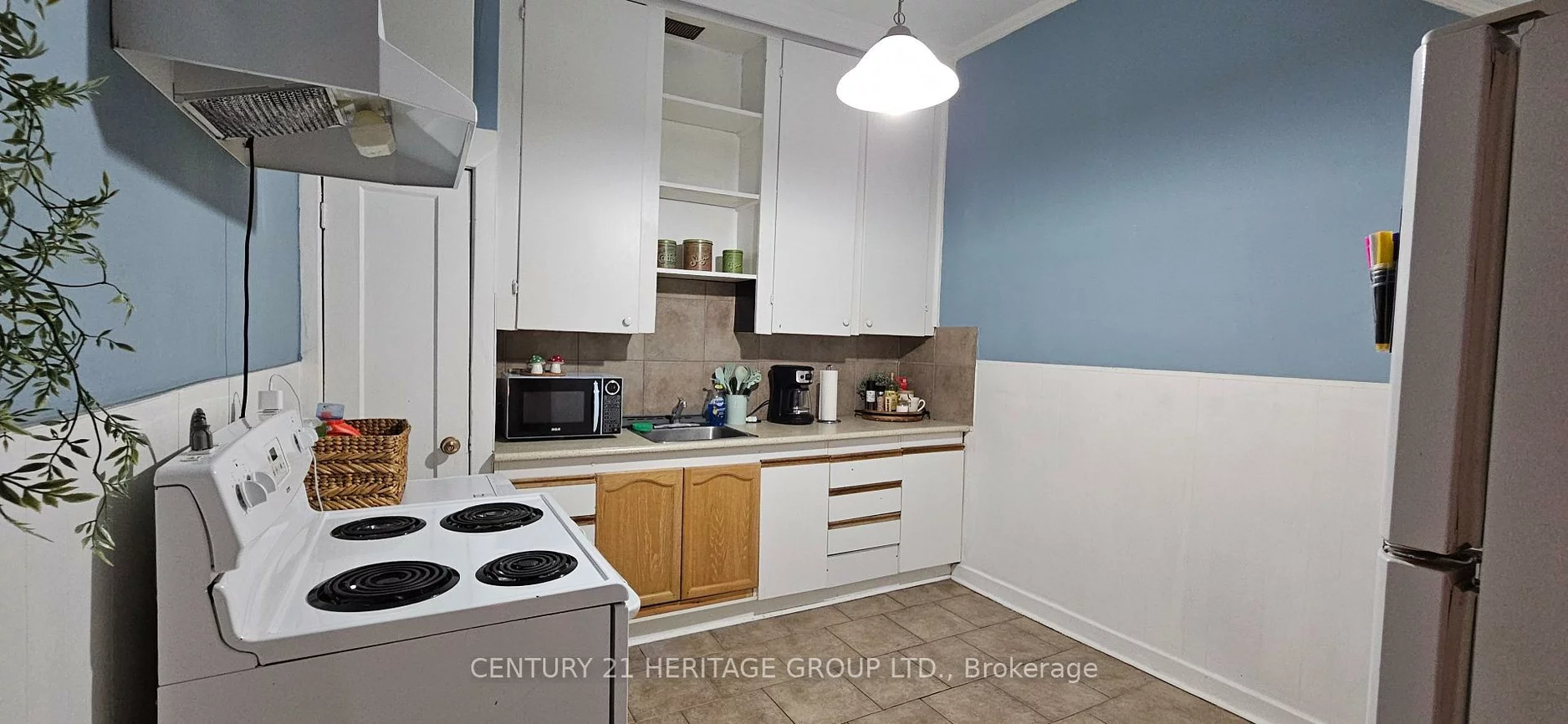 201A, Main, Central Newmarket, Newmarket