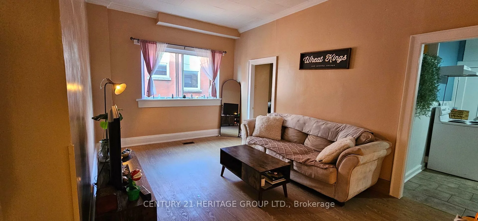 201A, Main, Central Newmarket, Newmarket