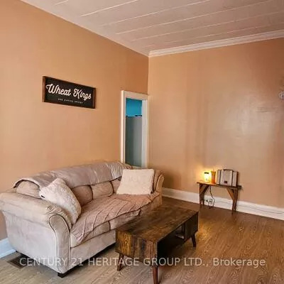 201A, Main, Central Newmarket, Newmarket