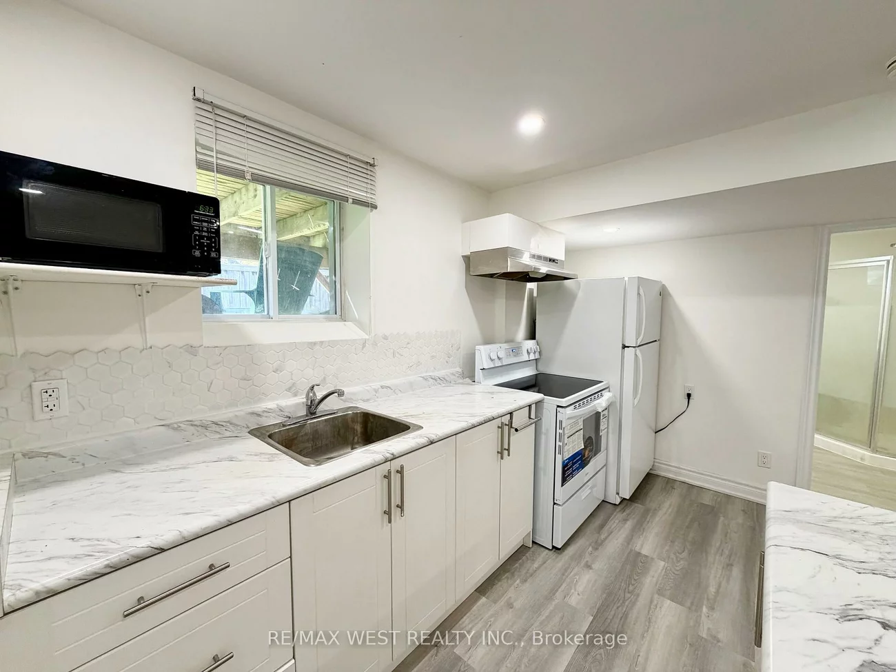 858, Cassie, Armitage, Newmarket