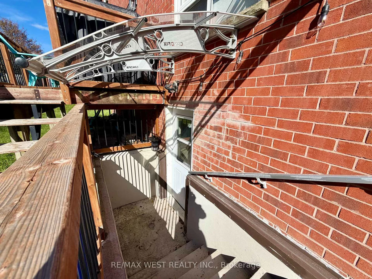 858, Cassie, Armitage, Newmarket