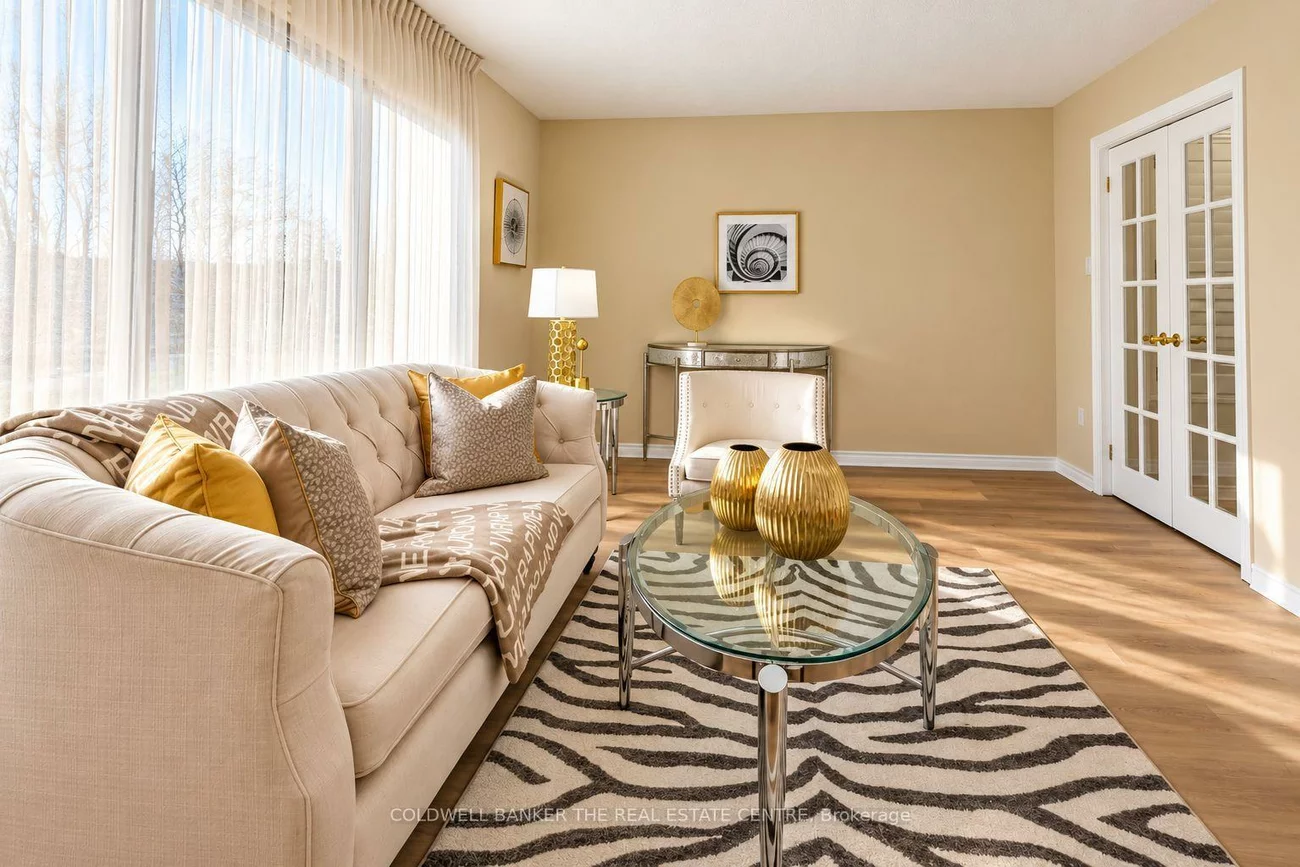 140, Woodpark, Huron Heights-Leslie Valley, Newmarket