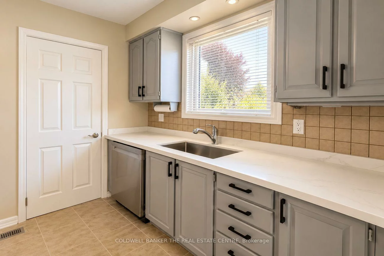 140, Woodpark, Huron Heights-Leslie Valley, Newmarket