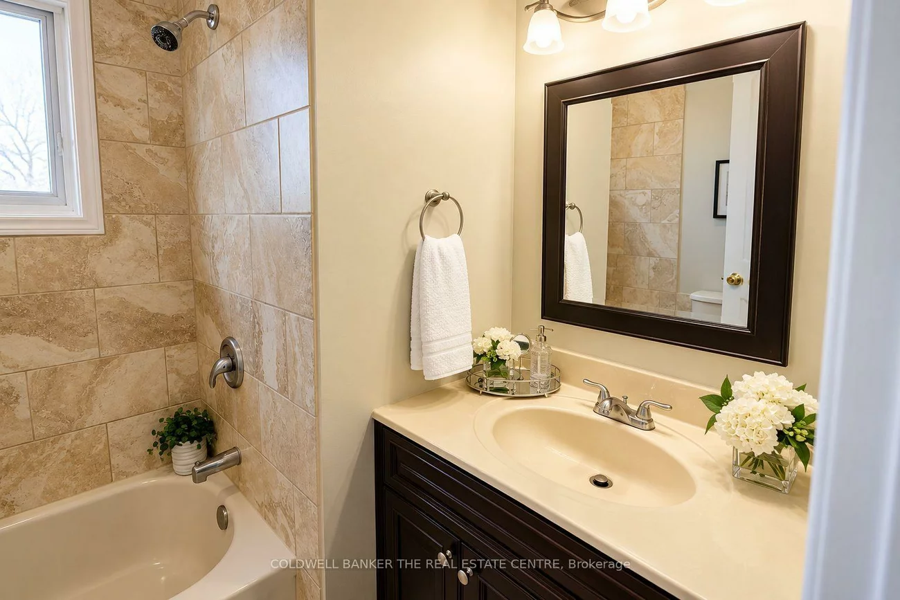 140, Woodpark, Huron Heights-Leslie Valley, Newmarket