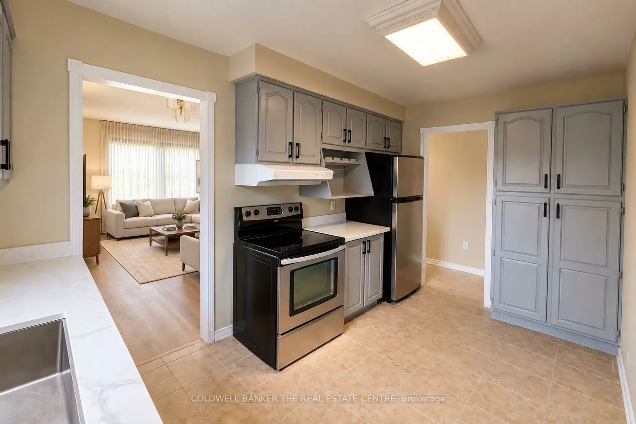 140, Woodpark, Huron Heights-Leslie Valley, Newmarket