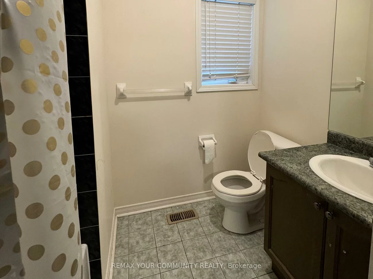 163, Flagstone, Woodland Hill, Newmarket