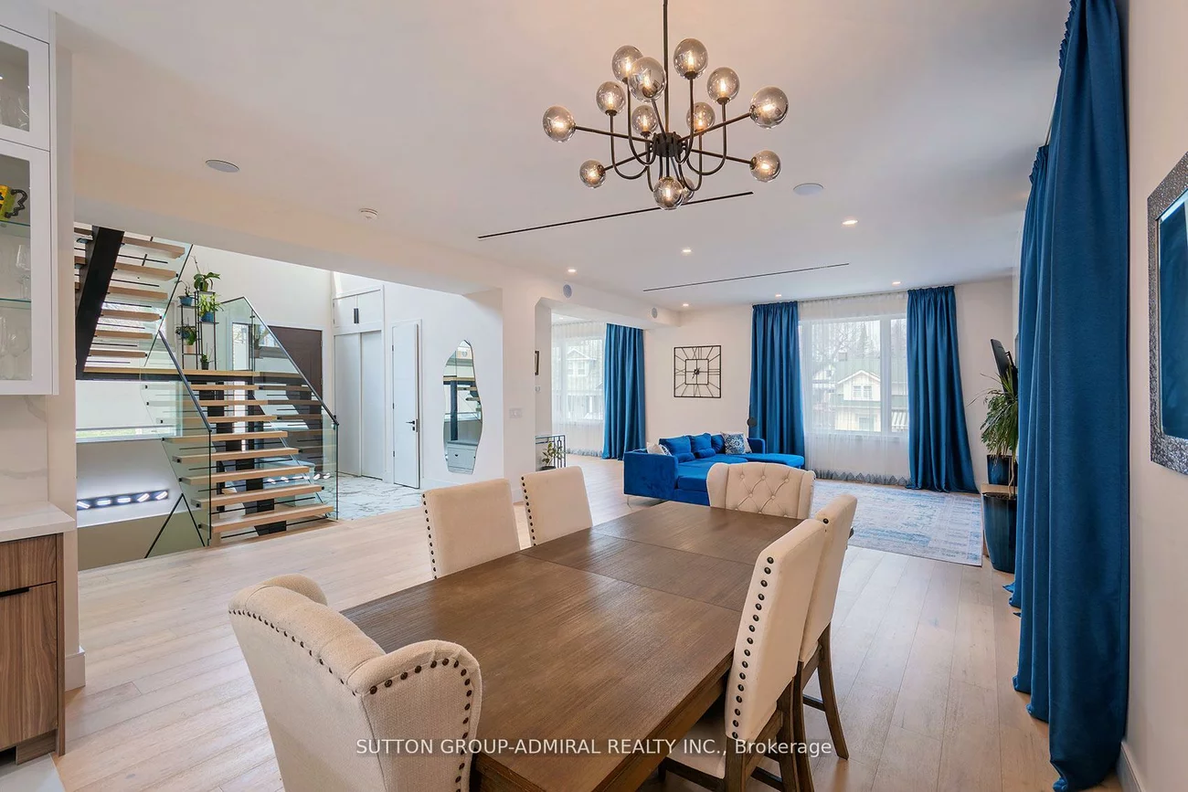 582, Gorham, Gorham-College Manor, Newmarket