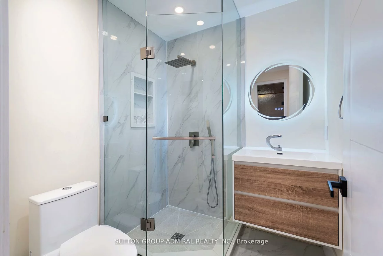 582, Gorham, Gorham-College Manor, Newmarket